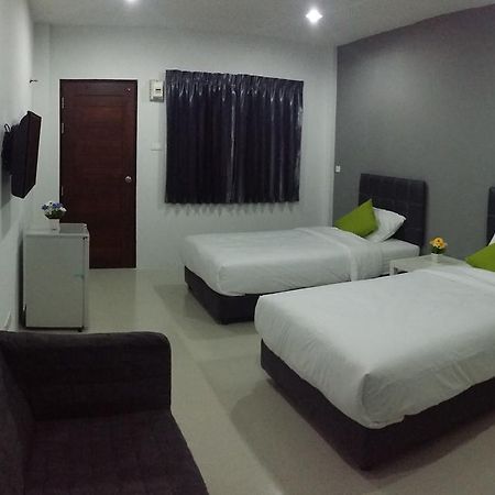 The Clover Lampang Esterno foto
