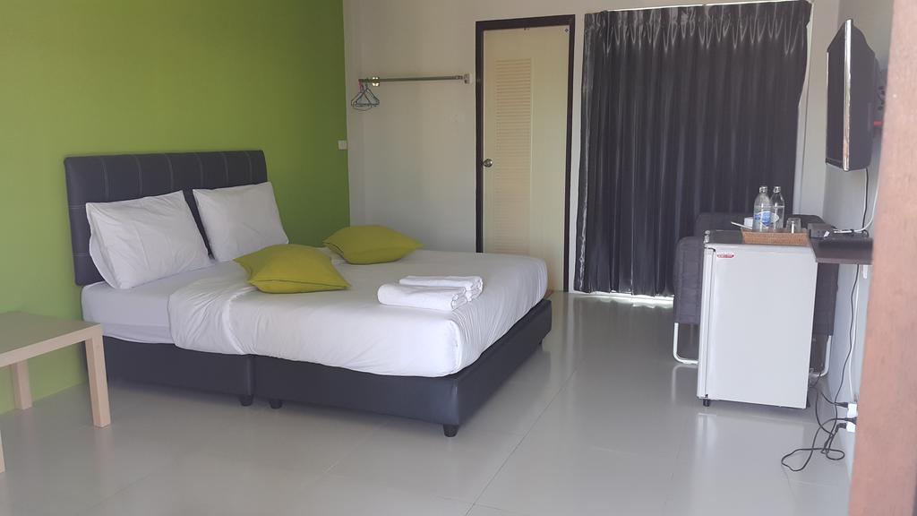 The Clover Lampang Esterno foto