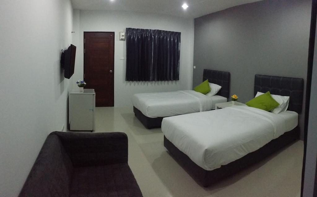 The Clover Lampang Esterno foto